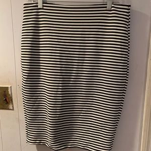 Guess Black and White Stripped Skirt